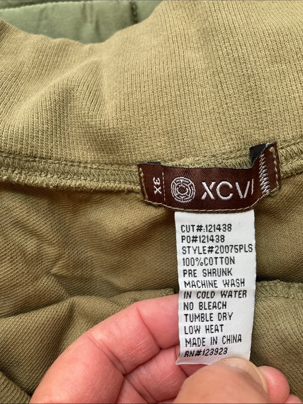 XCVI Olive Drawstring Cargo Pants Plus Size 3X. RARE - Picture 5 of 6
